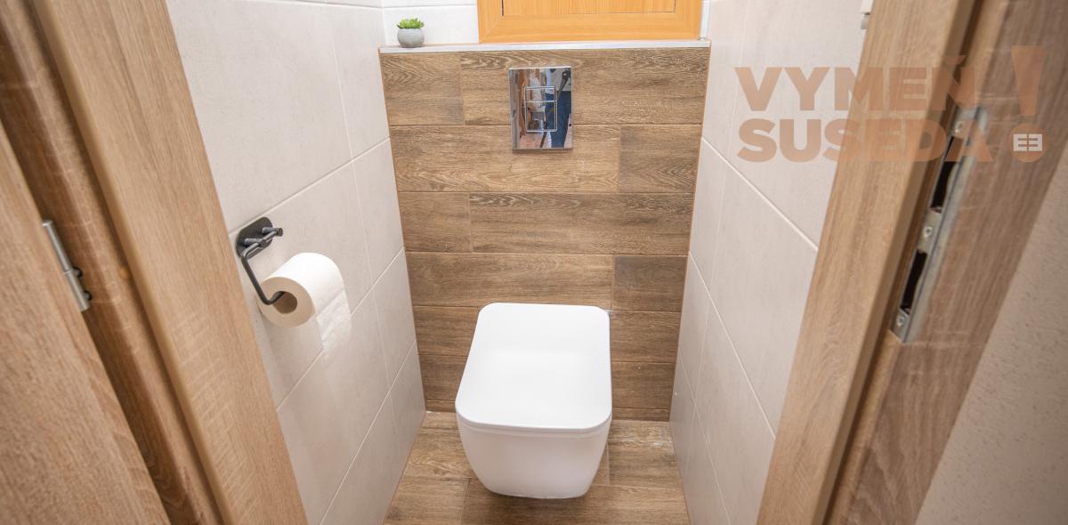 REZERVOVANÉ! - VÝNIMOČNÝ 4 IZB. ZREKONŠTRUOVANÝ BYT s LOGGIOU, VYHĽADÁVANÁ LOKALITA PETRŽALKA, SMOLENICKÁ UL., BA V.