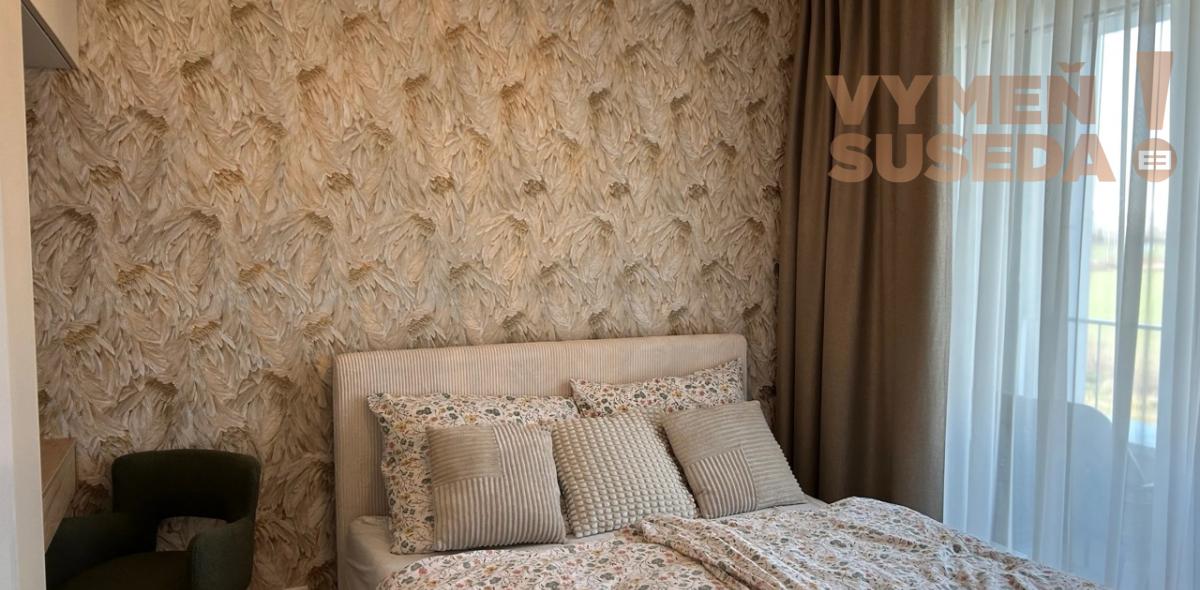 VYMEŇ SUSEDA! – VÝNIMOČNÝ 2 IZB. ZARIADENÝ BYT S LOGGIOU A PARKOVANÍM, LABUTIA, BA V, PETRŽALKA