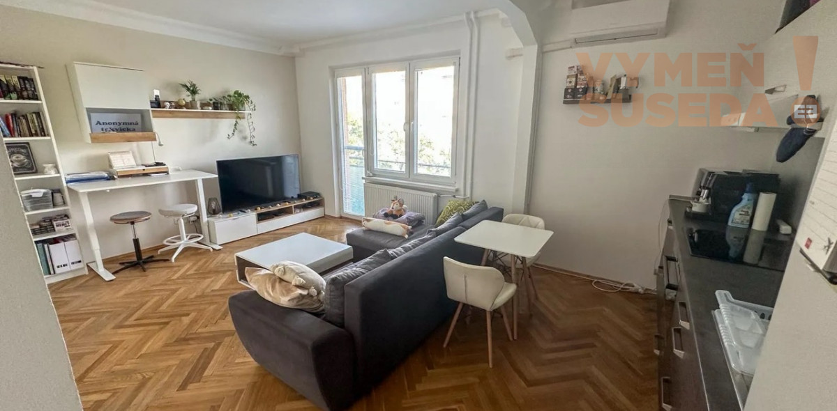 VYMEŇ SUSEDA! – VÝNIMOČNÝ 2 IZB. ZARIADENÝ BYT S BALKÓNOM, SVIDNÍCKA, BA II, RUŽINOV