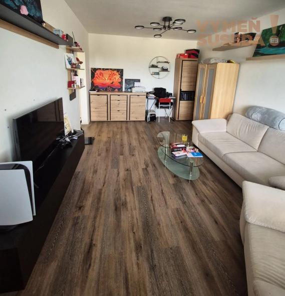 VYMEŇ SUSEDA! – VÝNIMOČNÝ 2 IZB. ZARIADENÝ BYT, MEDVEĎOVEJ UL., BA V, PETRŽALKA