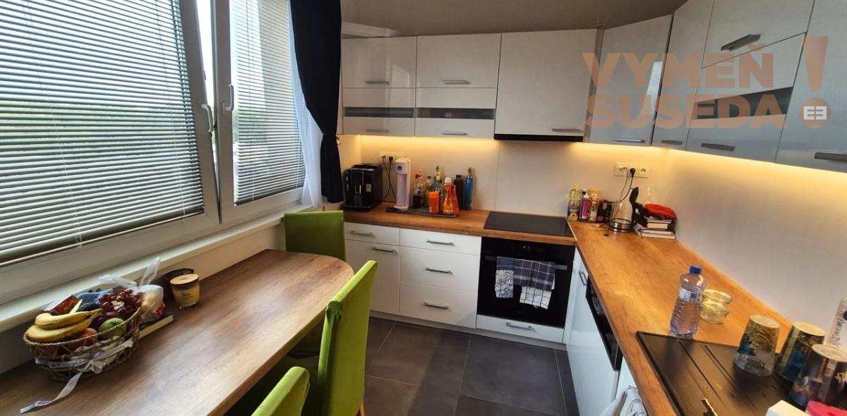 VYMEŇ SUSEDA! – VÝNIMOČNÝ 2 IZB. ZARIADENÝ BYT, MEDVEĎOVEJ UL., BA V, PETRŽALKA