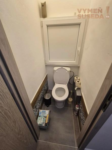 VYMEŇ SUSEDA! – VÝNIMOČNÝ 2 IZB. ZARIADENÝ BYT, MEDVEĎOVEJ UL., BA V, PETRŽALKA