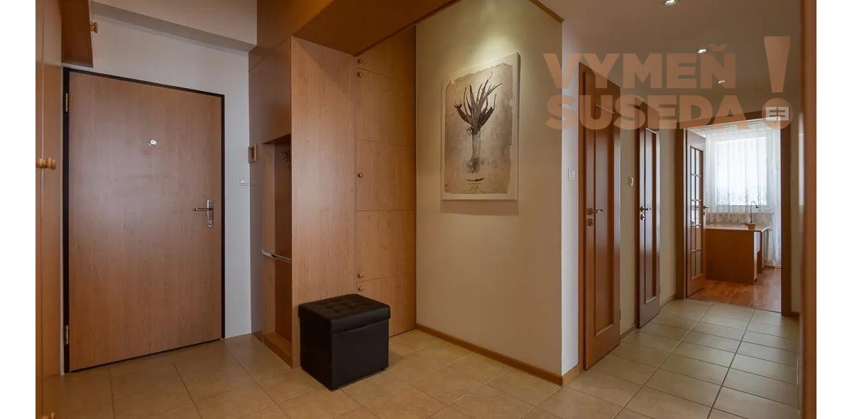 VYMEŇ SUSEDA! – VÝNIMOČNÝ 2 IZB. ZARIADENÝ BYT S BALKÓNOM, BLUMENTÁLSKA UL., BA I, STARÉ MESTO