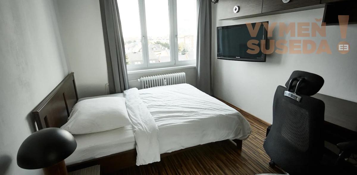 VYMEŇ SUSEDA! – VÝNIMOČNÝ 2 IZB. ZARIADENÝ BYT S BALKÓNOM, HÁLKOVA, BA III, NOVÉ MESTO,