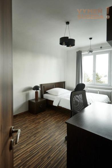 VYMEŇ SUSEDA! – VÝNIMOČNÝ 2 IZB. ZARIADENÝ BYT S BALKÓNOM, HÁLKOVA, BA III, NOVÉ MESTO,