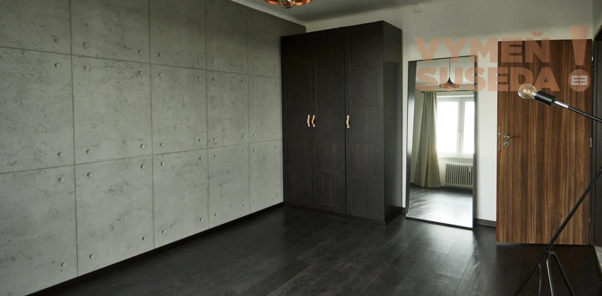 VYMEŇ SUSEDA! – VÝNIMOČNÝ 2 IZB. ZARIADENÝ BYT S BALKÓNOM, HÁLKOVA, BA III, NOVÉ MESTO,