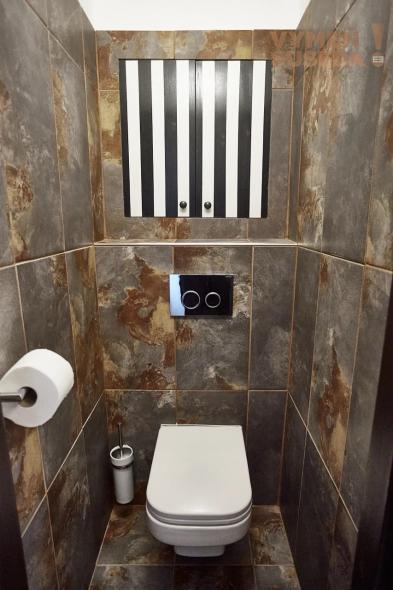 VYMEŇ SUSEDA! – VÝNIMOČNÝ 2 IZB. ZARIADENÝ BYT S BALKÓNOM, HÁLKOVA, BA III, NOVÉ MESTO,