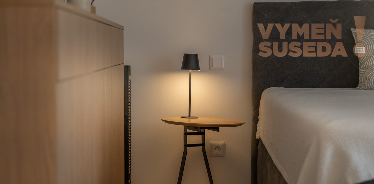 VYMEŇ SUSEDA! - Výnimočný, 4 izb. byt s terasou, vysokými stropmi, pozemkom, zariadený vo vysokom štandarde, NOVOSTAVBA, LOZORNO.