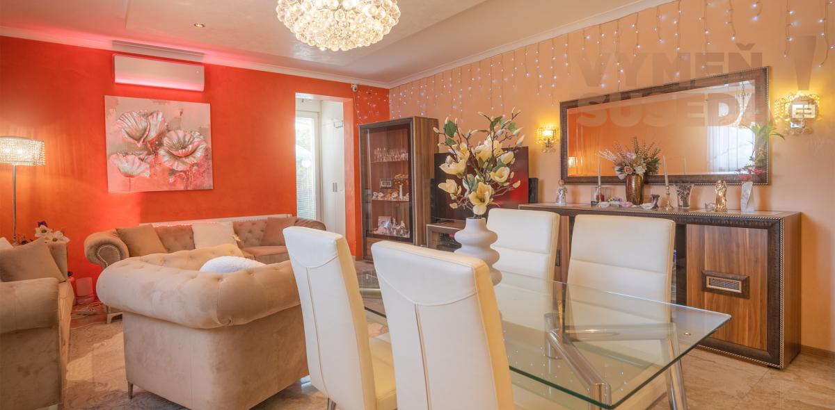 VYMEŇ SUSEDA ! -NA PREDAJ VÝNIMOČNÝ, PRIESTRANNÝ, KLIMATIZOVANÝ 3 izb. BYT S KOMERČNÝM PRIESTOROM