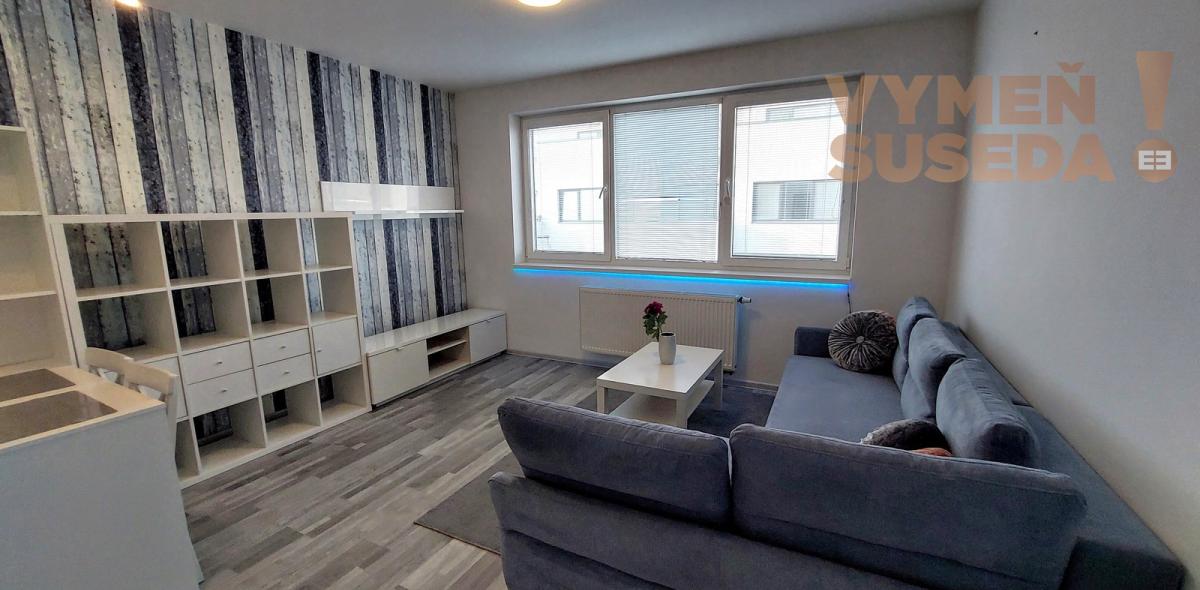 PRENAJATÉ! - VÝNIMOČNÝ 2 IZB. KOMPLETNE ZARIADENÝ BYT s parkovaním, obec Hviezdoslavov