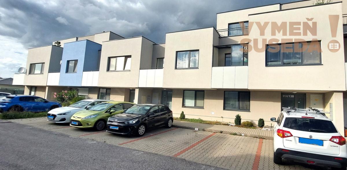 PRENAJATÉ! - VÝNIMOČNÝ 2 IZB. KOMPLETNE ZARIADENÝ BYT s parkovaním, obec Hviezdoslavov