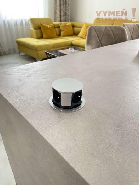 VYMEŇ SUSEDA! – Výnimočný 3izb. dizajnový byt, 87.00 m2 zariadený vo vysokom štandarde, v srdci mesta Wiener Neustadt.