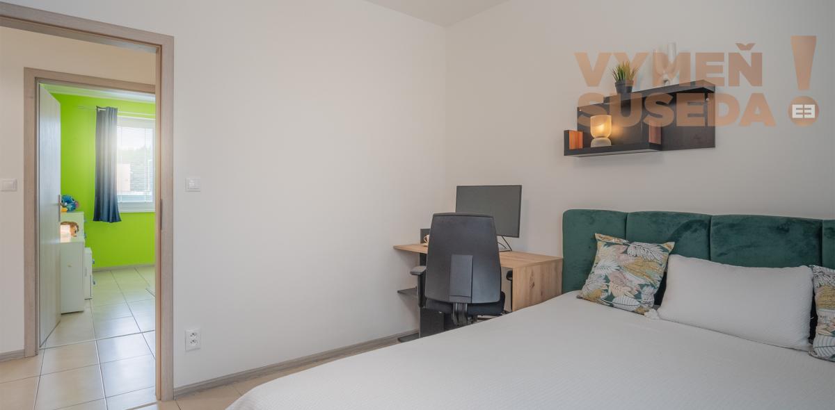 VYMEŇ SUSEDA! – 4 IZB. RODINNÝ DOM S VEĽKÝM ZÁHRADNÝM DOMČEKOM V OBĽÚBENEJ REKREAČNEJ OBLASTI, PLAVECKÝ ŠTVRTOK - VAMPÍL