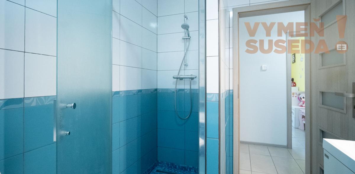 VYMEŇ SUSEDA! – 4 IZB. RODINNÝ DOM S VEĽKÝM ZÁHRADNÝM DOMČEKOM V OBĽÚBENEJ REKREAČNEJ OBLASTI, PLAVECKÝ ŠTVRTOK - VAMPÍL