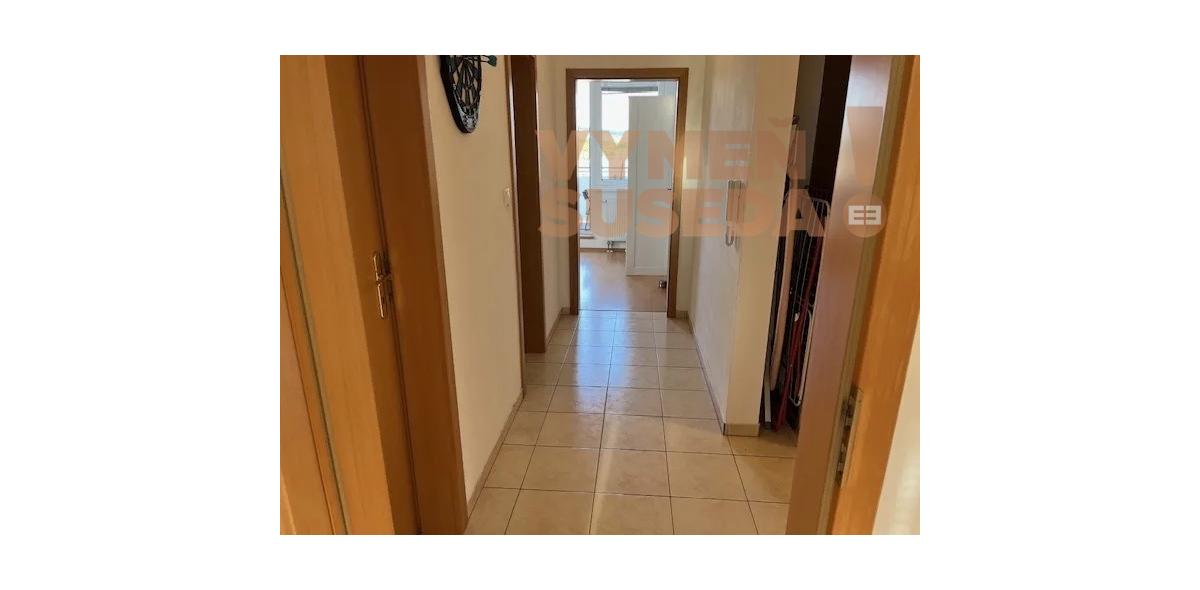 VYMEŇ SUSEDA! – VÝNIMOČNÝ 2 IZB. ZARIADENÝ BYT S LOGGIOU A BALKÓNOM, SUMBALOVA UL., BA IV, KARLOVA VES,