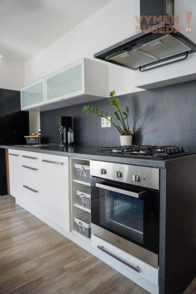 VYMEŇ SUSEDA! – VÝNIMOČNÝ 2 IZB. BYT, MARTINA GRANCA UL. BRATISLAVA IV, DÚBRAVKA