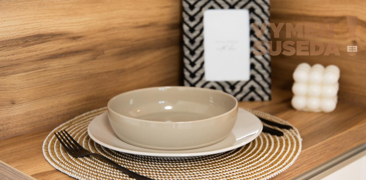 VYMEŇ SUSEDA! - VÝNIMOČNÝ 2 IZB. ZREKONŠTRUOVANÝ EŠTE NEOBÝVANÝ BYT s LOGGIOU, VYHĽADÁVANÁ LOKALITA DÚBRAVKA, BUJNÁKOVA UL., BA IV.