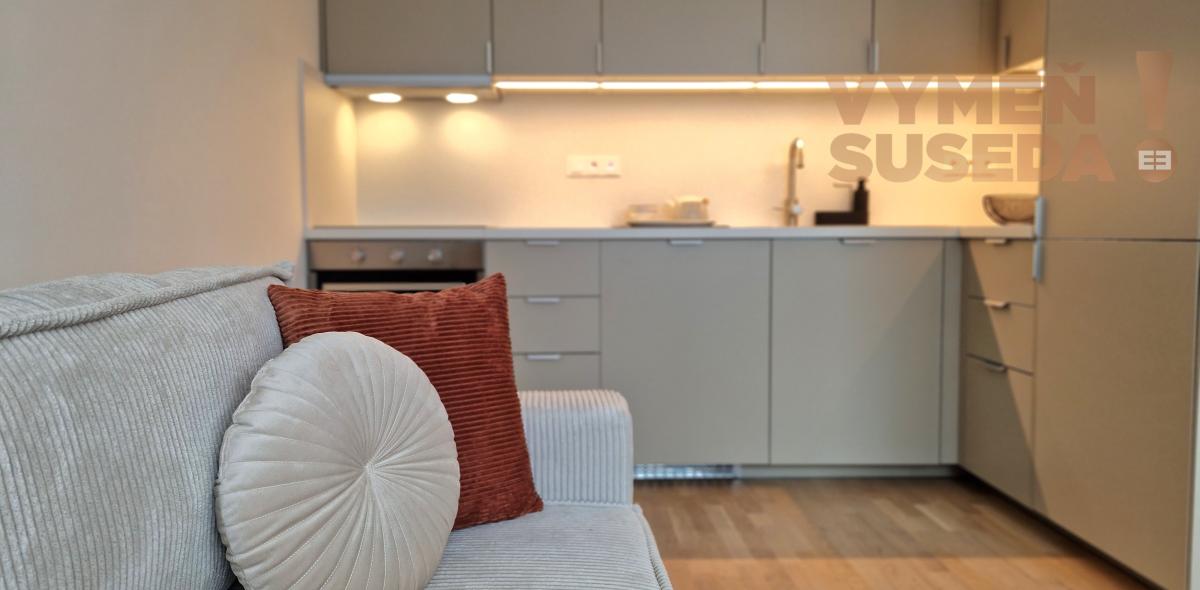 VYMEŇ SUSEDA! - 2. IZB. BYTU V ÚPLNOM CENTRE BRATISLAVY VETERNÁ ULICA.