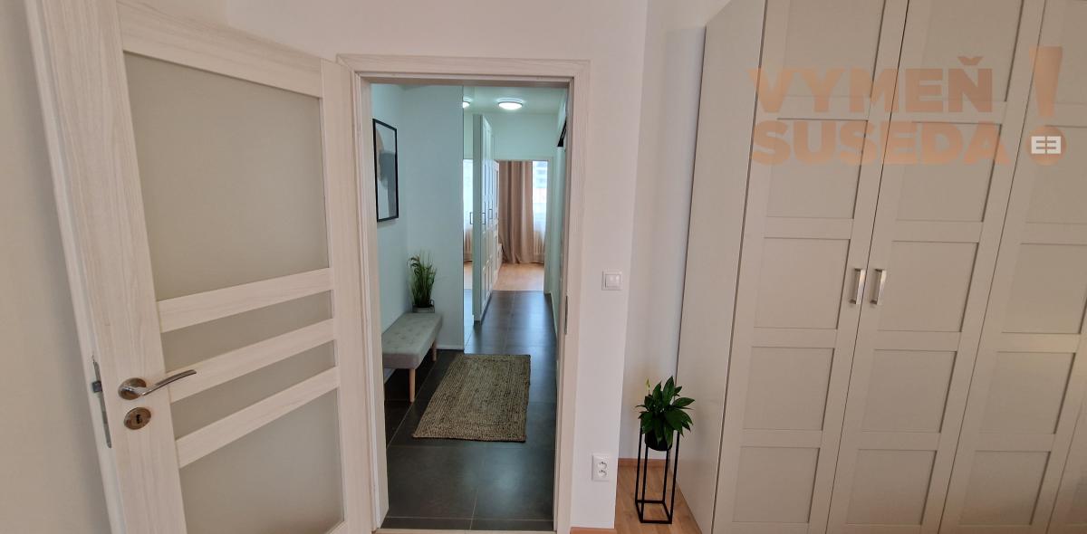 VYMEŇ SUSEDA! - 2. IZB. BYTU V ÚPLNOM CENTRE BRATISLAVY VETERNÁ ULICA.