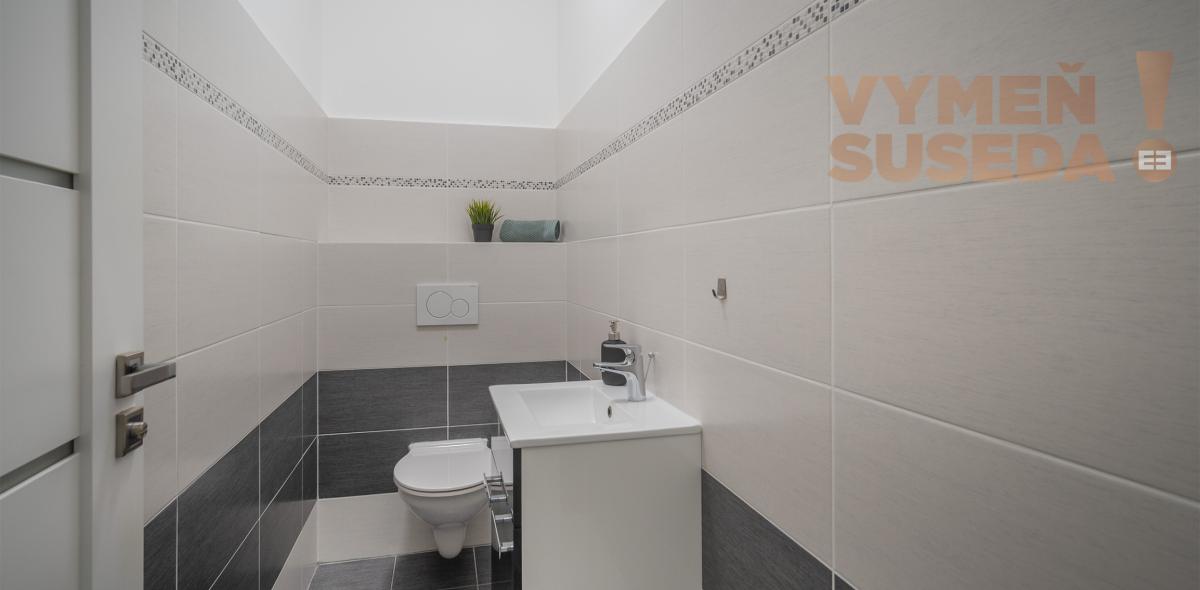 VYMEŇ SUSEDA! – 3 izb. veľkometrážny byt 145m2 v pokojnej lokalite len 10km od Bratislavy v Miloslavove, Agátova ulica.