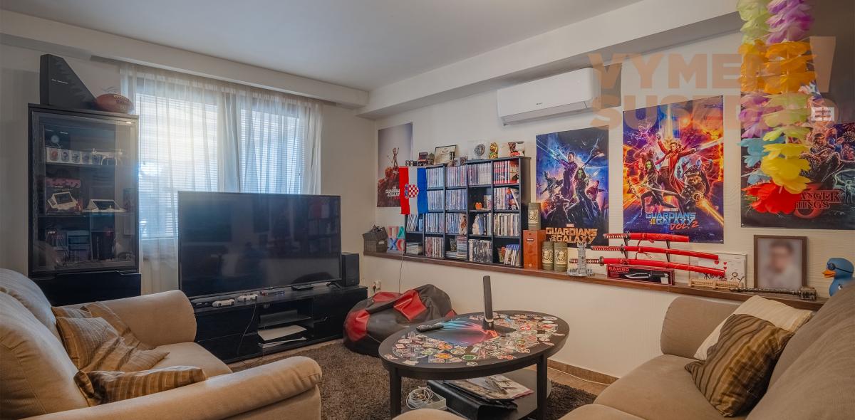 VYMEŇ SUSEDA! – NÍZKOENERGETICKÝ NADŠTANDARDNÝ RODINNÝ DOM KOMPLETNE ZARIADENÝ 306 M2 NA POZEMKU 10á S VÝNIMOČNOU POLOHOU, DUNAJSKÁ STREDA, ul. Sándora Petöfiho