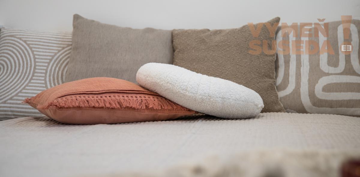 VYMEŇ SUSEDA! - VÝNIMOČNÝ 2 IZB. ZREKONŠTRUOVANÝ EŠTE NEOBÝVANÝ BYT s LOGGIOU, VYHĽADÁVANÁ LOKALITA DÚBRAVKA, BUJNÁKOVA UL., BA IV.