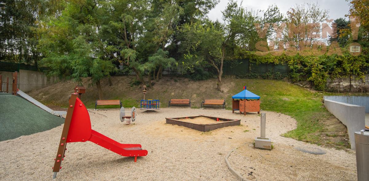 VYMEŇ SUSEDA! - VÝNIMOČNÝ 2 IZB. ZREKONŠTRUOVANÝ EŠTE NEOBÝVANÝ BYT s LOGGIOU, VYHĽADÁVANÁ LOKALITA DÚBRAVKA, BUJNÁKOVA UL., BA IV.