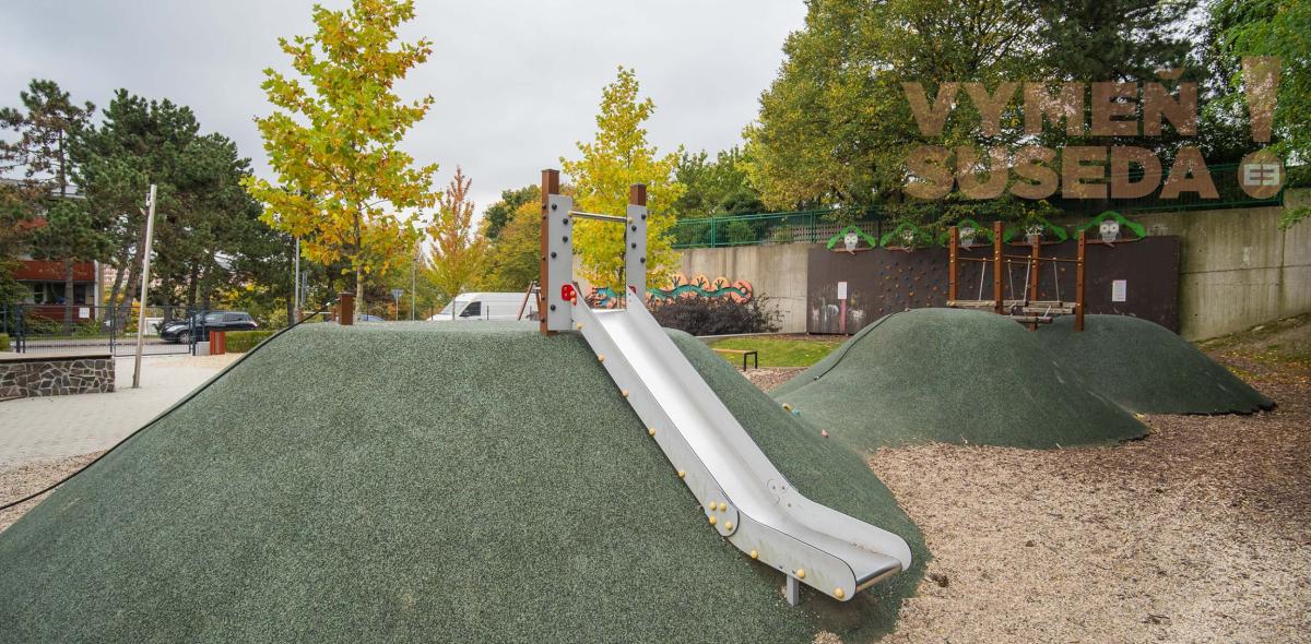 VYMEŇ SUSEDA! - VÝNIMOČNÝ 2 IZB. ZREKONŠTRUOVANÝ EŠTE NEOBÝVANÝ BYT s LOGGIOU, VYHĽADÁVANÁ LOKALITA DÚBRAVKA, BUJNÁKOVA UL., BA IV.