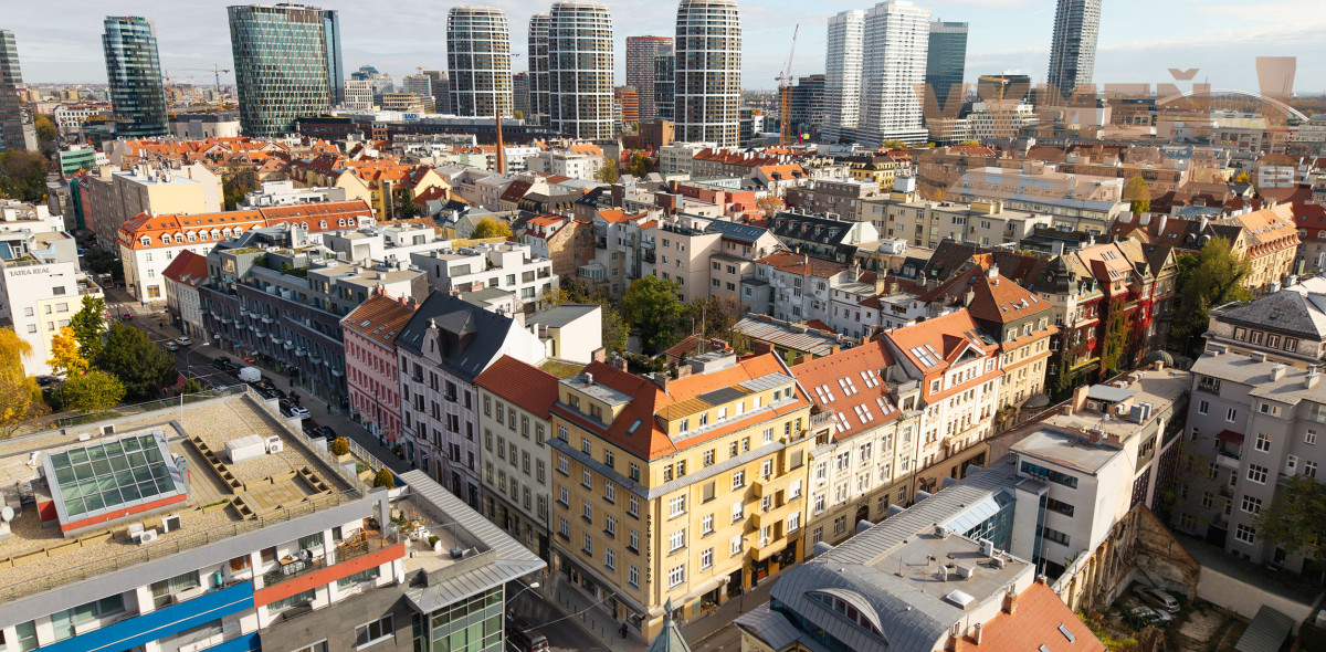 ESTATE INVEST! - VÝNIMOČNÝ KOMERČNÝ PRIESTOR v srdci Starého Mesta – roh Dunajskej a Klemensovej ulice, BA I – Staré mesto.