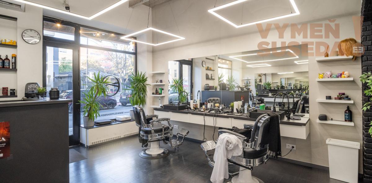 ESTATE INVEST! - VÝNIMOČNÝ KOMERČNÝ PRIESTOR v srdci Starého Mesta – roh Dunajskej a Klemensovej ulice, BA I – Staré mesto.