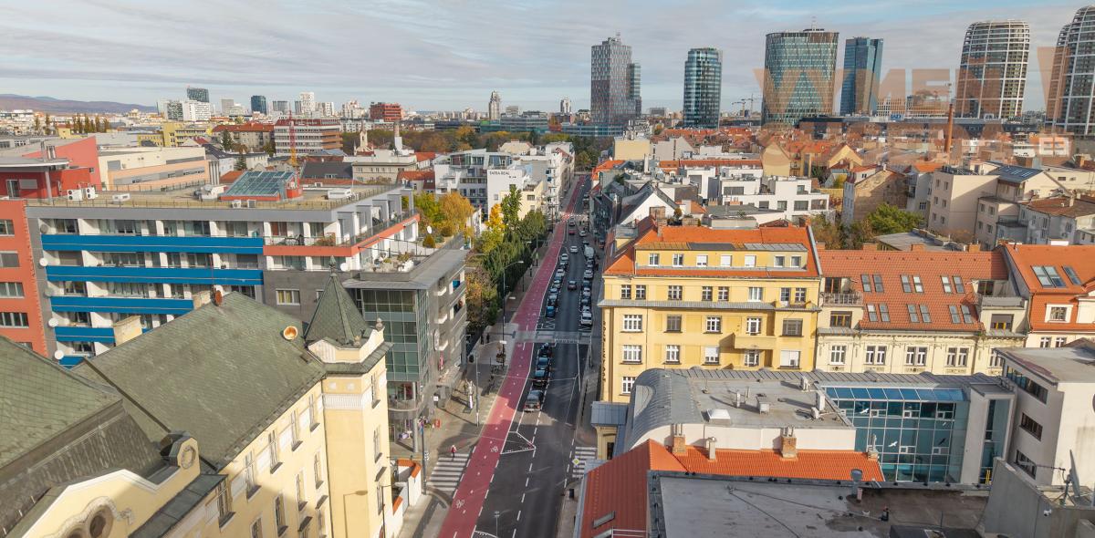 ESTATE INVEST! - VÝNIMOČNÝ KOMERČNÝ PRIESTOR v srdci Starého Mesta – roh Dunajskej a Klemensovej ulice, BA I – Staré mesto.