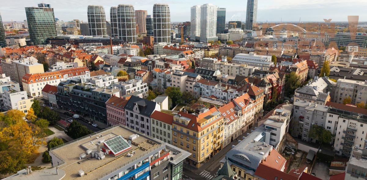 ESTATE INVEST! - VÝNIMOČNÝ KOMERČNÝ PRIESTOR v srdci Starého Mesta – roh Dunajskej a Klemensovej ulice, BA I – Staré mesto.