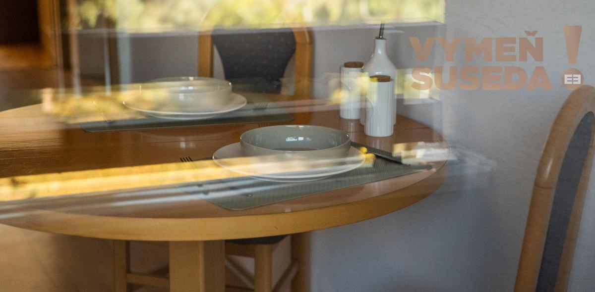 VYMEŇ SUSEDA! - VÝNIMOČNÝ 3 IZB. BYT S DVOMI LOGGIAMI, VYHĽADÁVANÁ LOKALITA PRI VINOHRADOCH A LESE, BA III, KARPATSKÉ NÁMESTIE, RAČA.