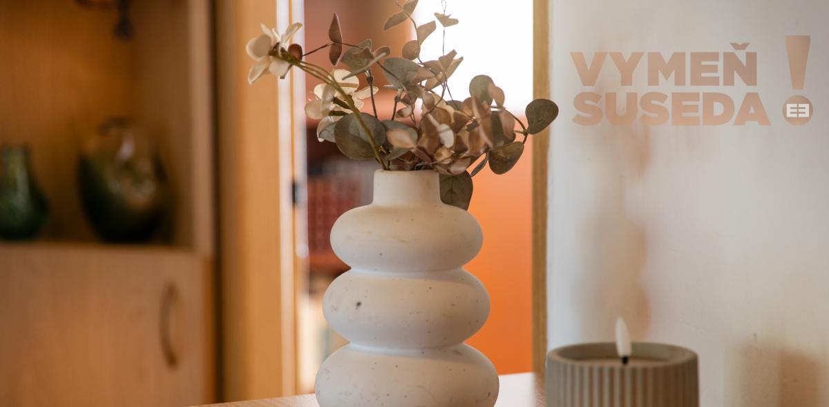 VYMEŇ SUSEDA! - VÝNIMOČNÝ 3 IZB. BYT S DVOMI LOGGIAMI, VYHĽADÁVANÁ LOKALITA PRI VINOHRADOCH A LESE, BA III, KARPATSKÉ NÁMESTIE, RAČA.