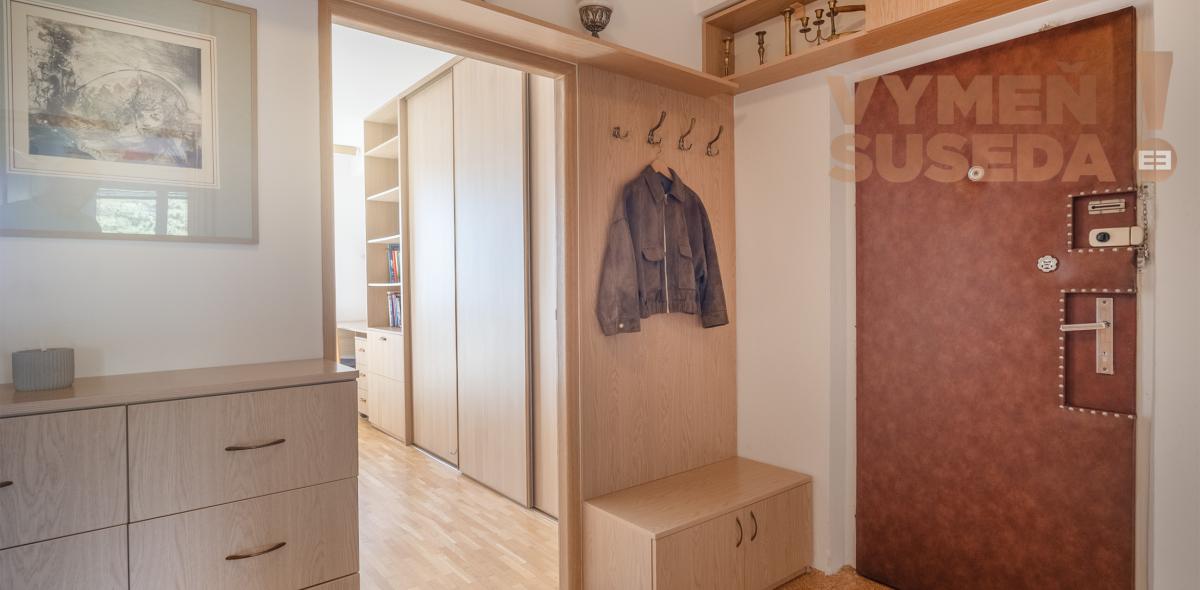 VYMEŇ SUSEDA! - VÝNIMOČNÝ 3 IZB. BYT S DVOMI LOGGIAMI, VYHĽADÁVANÁ LOKALITA PRI VINOHRADOCH A LESE, BA III, KARPATSKÉ NÁMESTIE, RAČA.