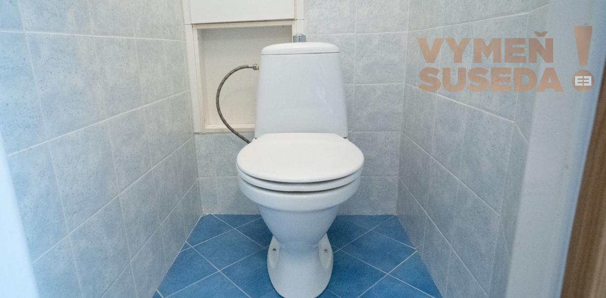 VYMEŇ SUSEDA! - VÝNIMOČNÝ 3 IZB. BYT S DVOMI LOGGIAMI, VYHĽADÁVANÁ LOKALITA PRI VINOHRADOCH A LESE, BA III, KARPATSKÉ NÁMESTIE, RAČA.