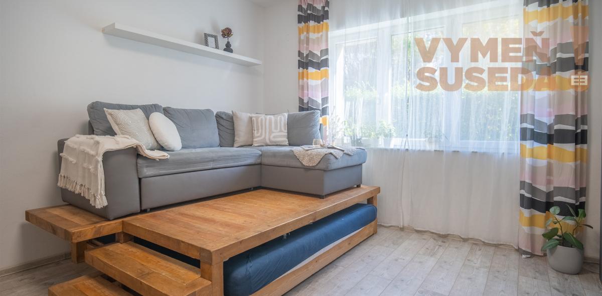 VYMEŇ SUSEDA! – PONÚKAME NA PREDAJ VÝNIMOČNÝ RODINNÝ DOM PRI KOSTOLE a ZÁMOCKÉHO PARKU, KALVÁRSKA UL., STUPAVA .