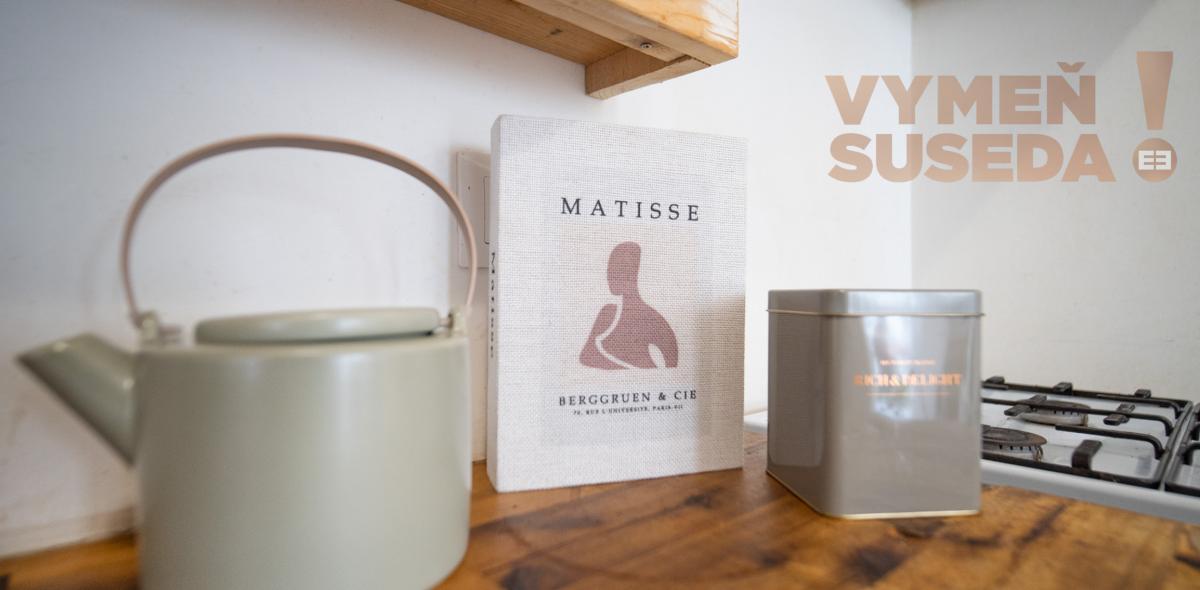 VYMEŇ SUSEDA! – PONÚKAME NA PREDAJ VÝNIMOČNÝ RODINNÝ DOM PRI KOSTOLE a ZÁMOCKÉHO PARKU, KALVÁRSKA UL., STUPAVA .