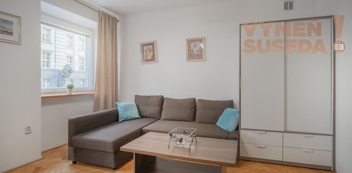 VYMEŇ SUSEDA! – NA PREDAJ VÝNIMOČNÝ 2 IZBOVÝ BYT V SRDCI BRATISLAVY – M.Č. STARÉ MESTO /ŠPITÁLSKA ULICA