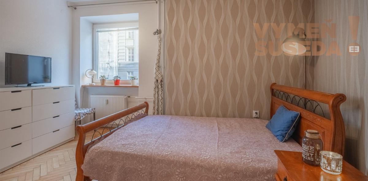 VYMEŇ SUSEDA! – NA PREDAJ VÝNIMOČNÝ 2 IZBOVÝ BYT V SRDCI BRATISLAVY – M.Č. STARÉ MESTO /ŠPITÁLSKA ULICA