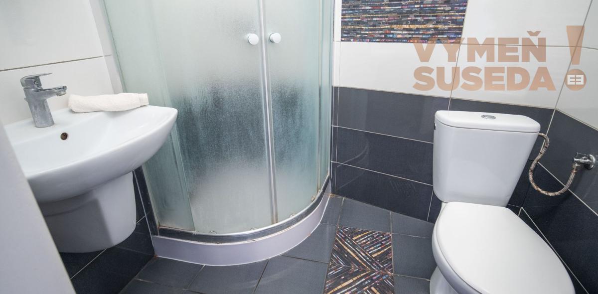 VYMEŇ SUSEDA! – NA PREDAJ VÝNIMOČNÝ 2 IZBOVÝ BYT V SRDCI BRATISLAVY – M.Č. STARÉ MESTO /ŠPITÁLSKA ULICA