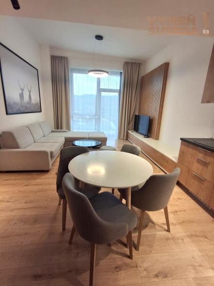 VYMEŇ SUSEDA! – Na predaj exkluzívny 2 izbový apartmán v ikonickom rezorte Evergreen Tále