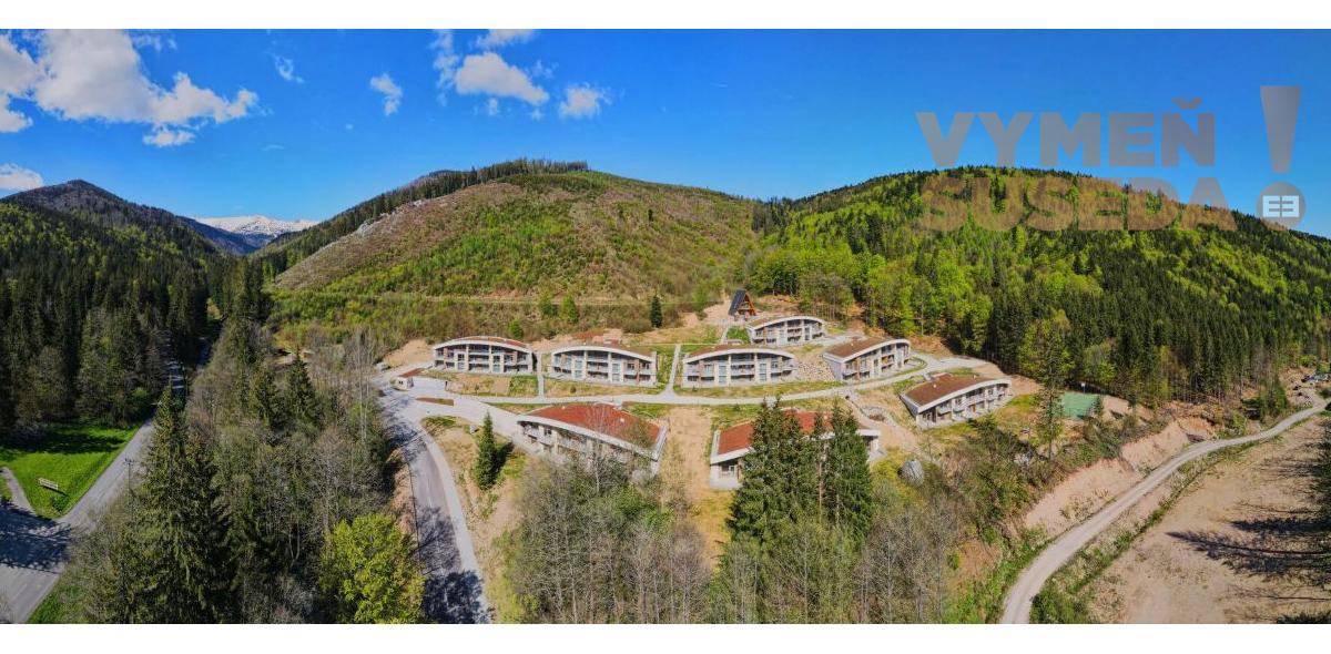 VYMEŇ SUSEDA! – Na predaj exkluzívny 2 izbový apartmán v ikonickom rezorte Evergreen Tále