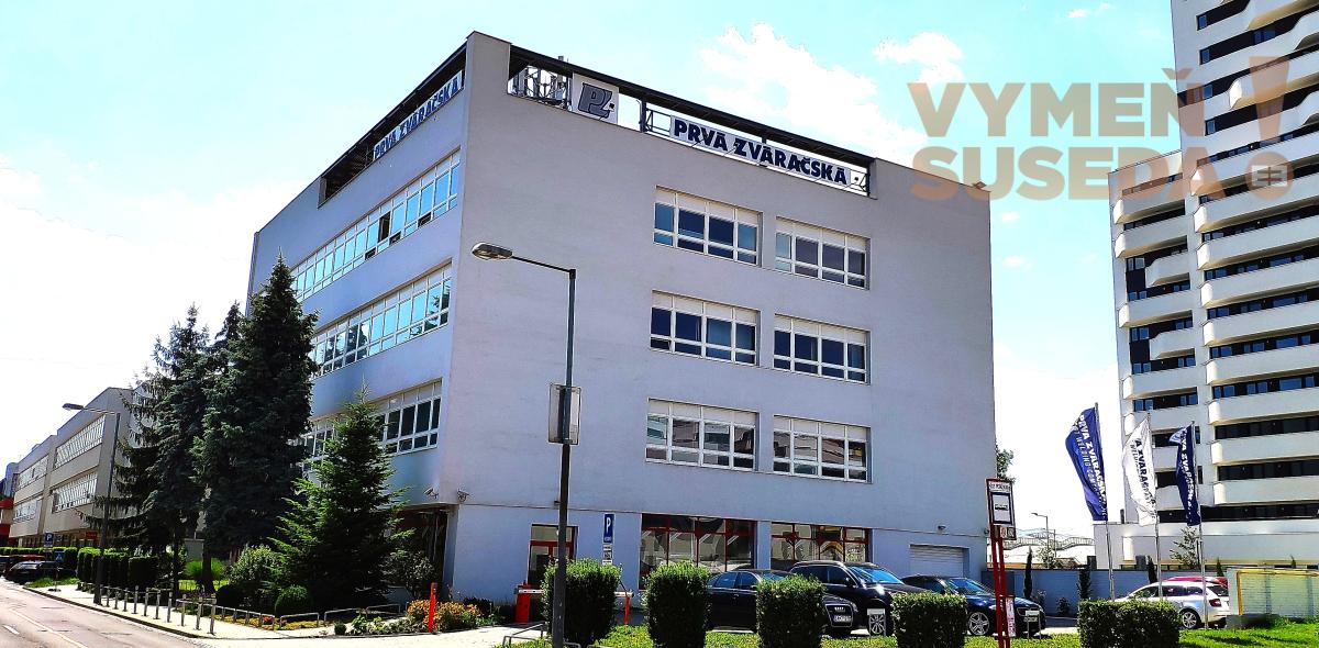 VYMEŇ SUSEDA! - PRENÁJOM ADMINISTRATÍVNYCH / KANCELÁRSKYCH PRIESTOROV v Bratislave (Petržalke) na Kopčianskej ulici s možnosťou parkovacieho státia.