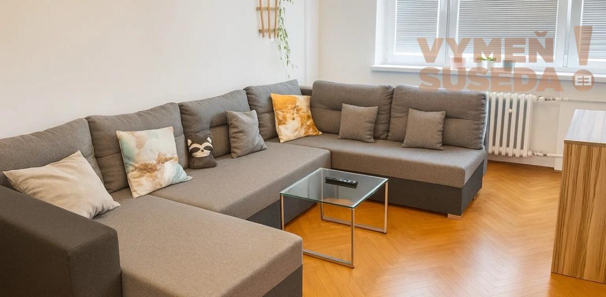 VYMEŇ SUSEDA! – VÝNIMOČNÝ 2 IZB. ZARIADENÝ BYT, PLZENSKÁ, BA III, NOVÉ MESTO