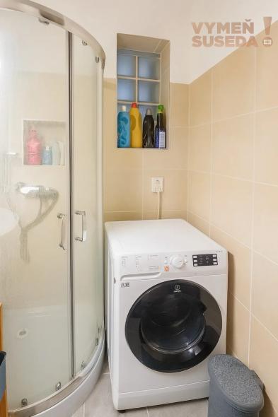 VYMEŇ SUSEDA! – VÝNIMOČNÝ 2 IZB. ZARIADENÝ BYT, PLZENSKÁ, BA III, NOVÉ MESTO