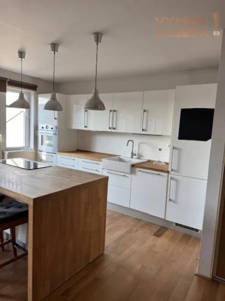 VYMEŇ SUSEDA! – VÝNIMOČNÝ 2 IZB. ZARIADENÝ BYT S DVOMA TERASAMI A GARÁŽOVÝM STÁTÍM, PRI STRELNICI, BA II, RUŽINOV