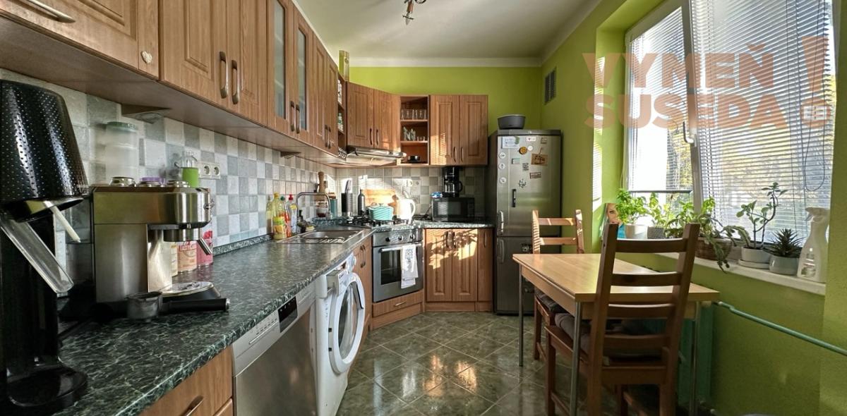 VYMEŇ SUSEDA! – VÝNIMOČNÝ 2 IZB. ZARIADENÝ BYT S BALKÓNOM, OČOVSKÁ, BA V, PETRŽALKA