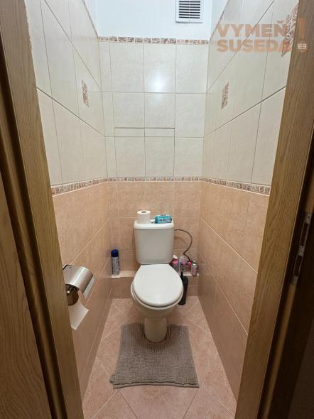 VYMEŇ SUSEDA! – VÝNIMOČNÝ 2 IZB. ZARIADENÝ BYT S BALKÓNOM, OČOVSKÁ, BA V, PETRŽALKA