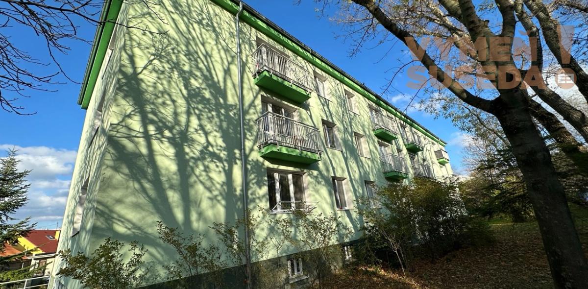 VYMEŇ SUSEDA! – VÝNIMOČNÝ 2 IZB. ZARIADENÝ BYT S BALKÓNOM, OČOVSKÁ, BA V, PETRŽALKA